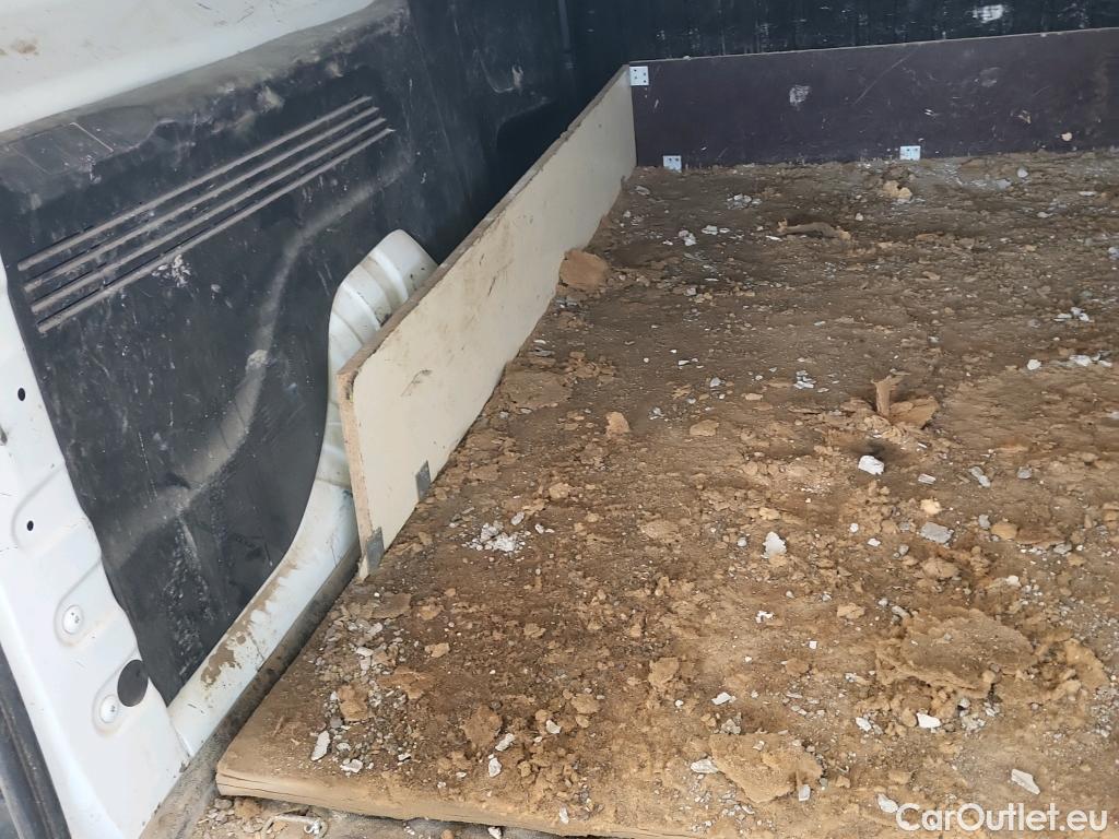  Citroen  Berlingo CITROEN  / 2018 / 4P / furgón derivado de turismo Talla XL BlueHDi 100 CONTROL #30