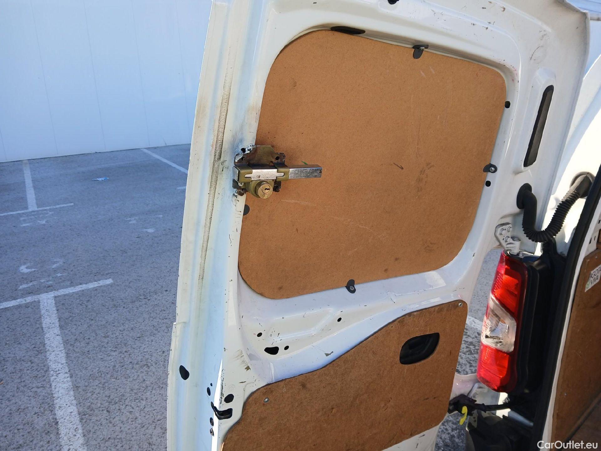  Citroen  Berlingo CITROEN  / 2018 / 3P / furgón derivado de turismo Talla M BlueHDi 100 CONTROL #11