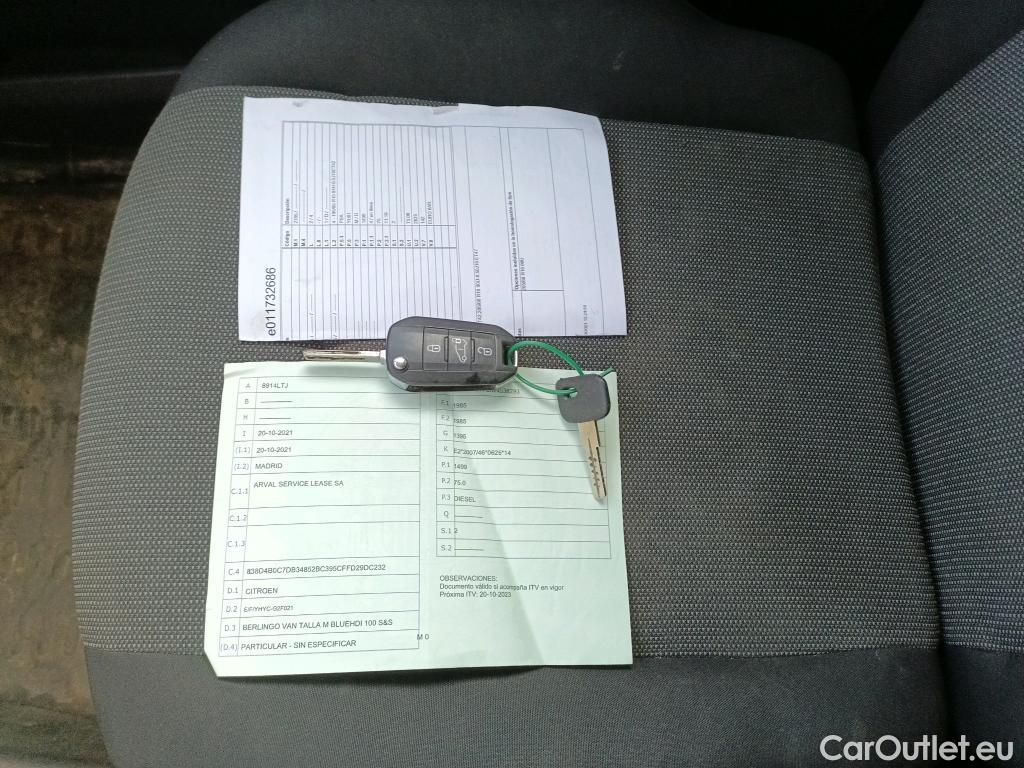  Citroen  Berlingo CITROEN  / 2018 / 3P / furgón derivado de turismo Talla M BlueHDi 100 CONTROL #1