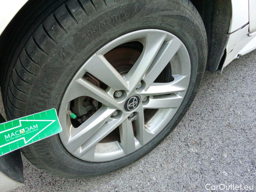  Toyota  Corolla TOYOTA  1.8 125H ACTIVE TECH E-CVT #36