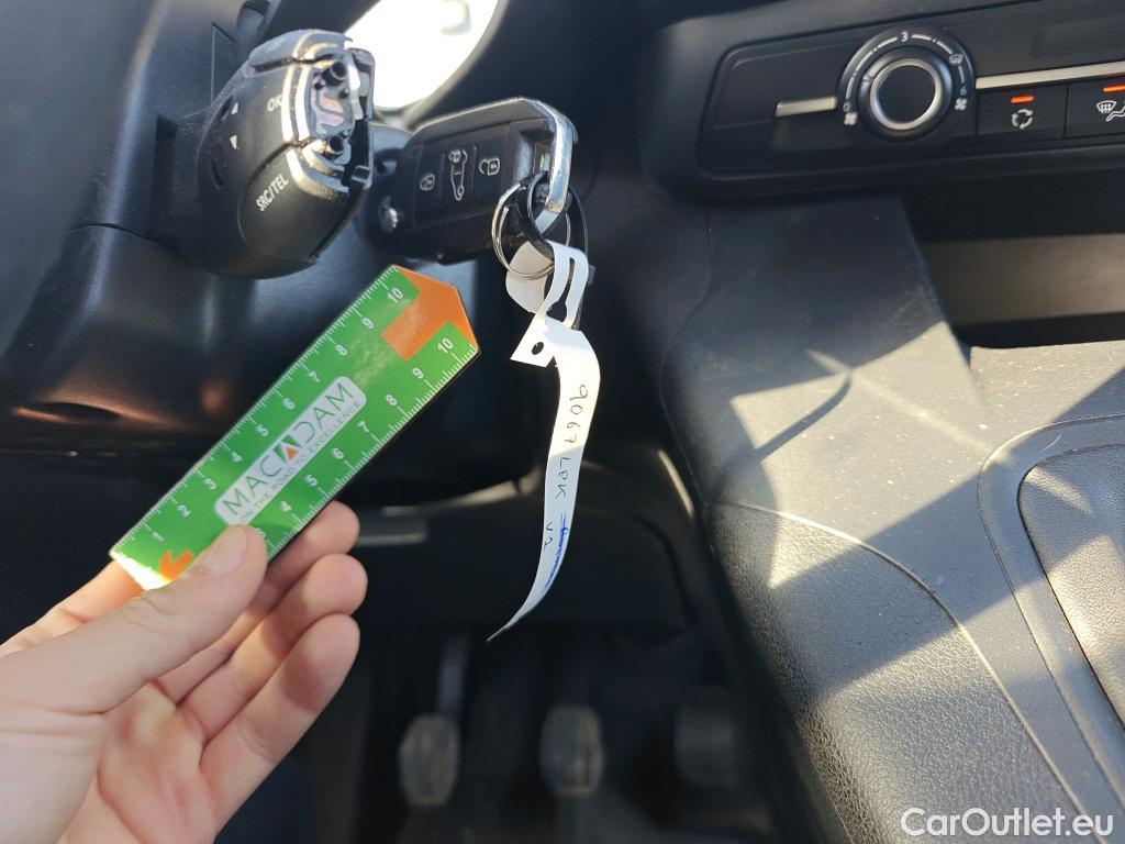  Citroen  Berlingo CITROEN  / 2018 / 3P / furgón derivado de turismo Talla M PureTech 110 CONTROL #1