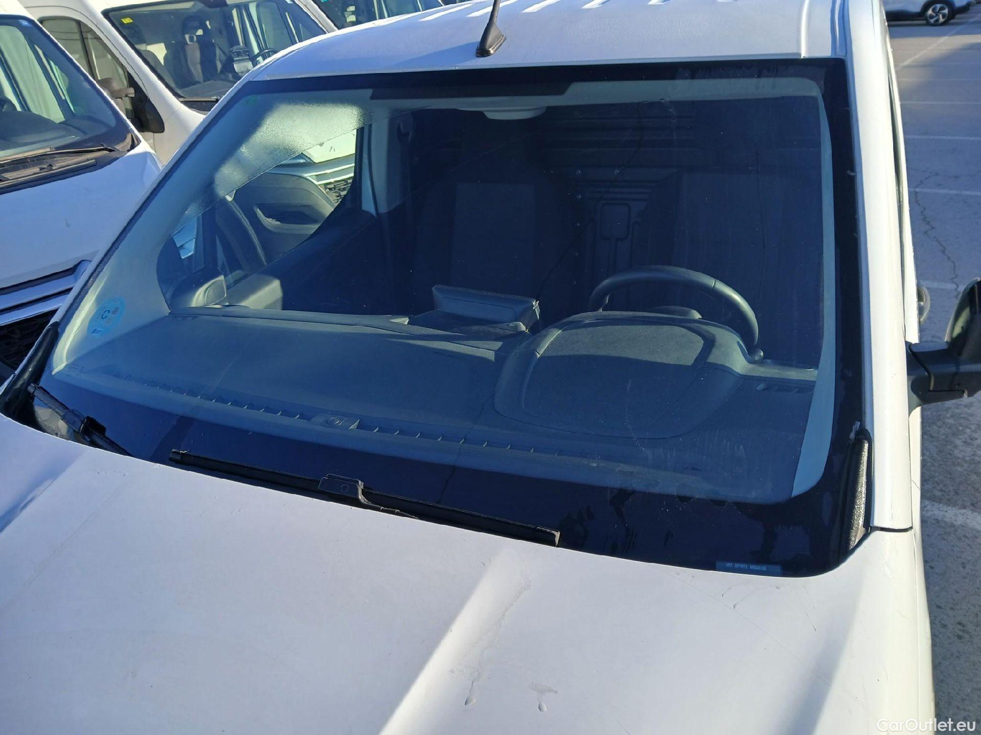  Citroen  Berlingo CITROEN  / 2018 / 3P / furgón derivado de turismo Talla M BlueHDi 100 CONTROL #18