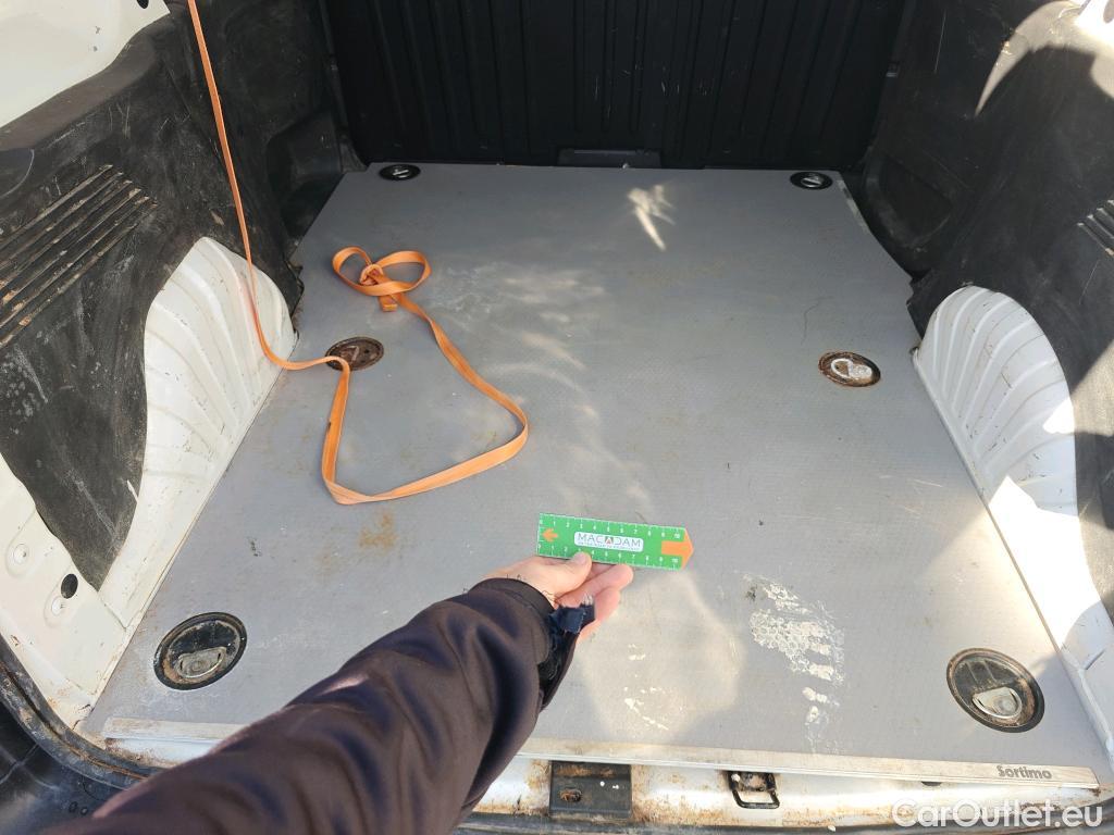  Citroen  Berlingo CITROEN  / 2018 / 3P / furgón derivado de turismo Talla M PureTech 110 CONTROL #75