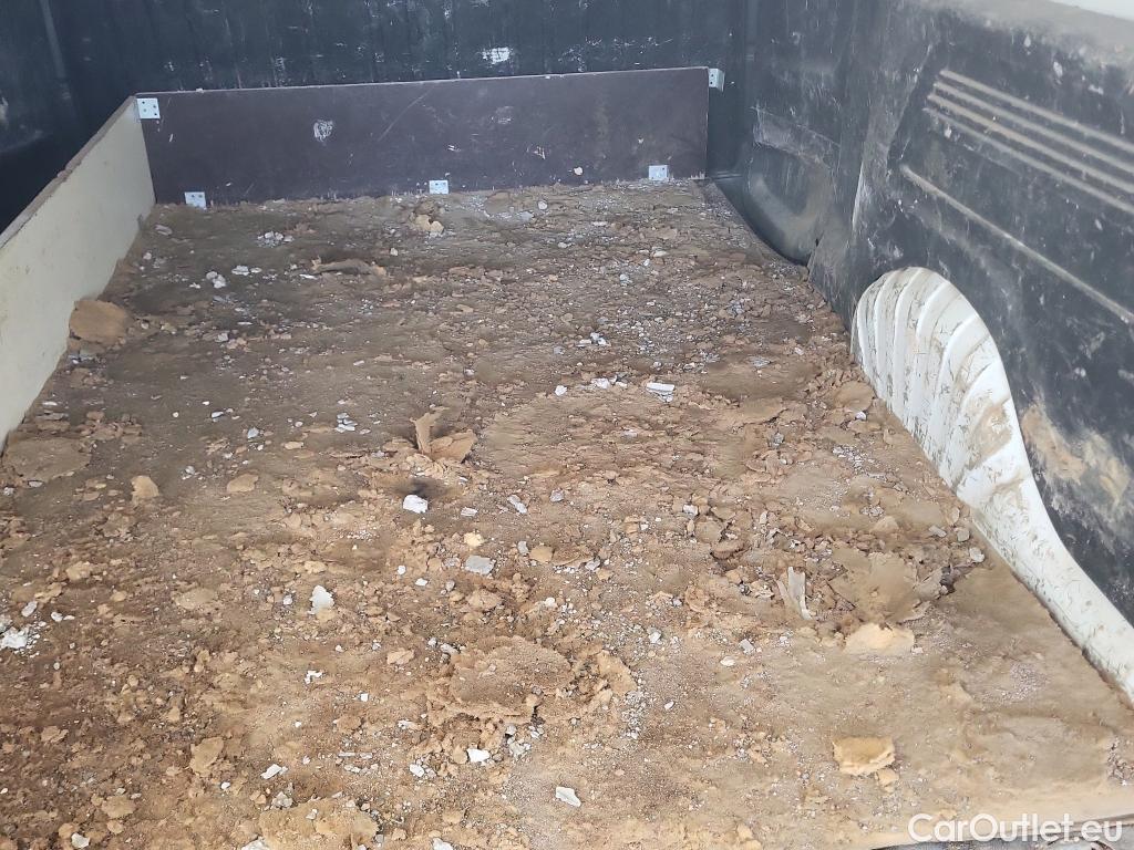  Citroen  Berlingo CITROEN  / 2018 / 4P / furgón derivado de turismo Talla XL BlueHDi 100 CONTROL #31