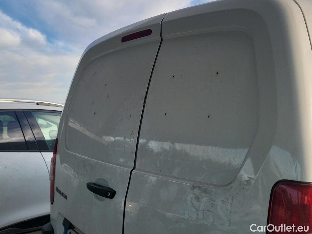  Citroen  Berlingo CITROEN  / 2018 / 4P / furgón derivado de turismo Talla XL BlueHDi 100 CONTROL #7
