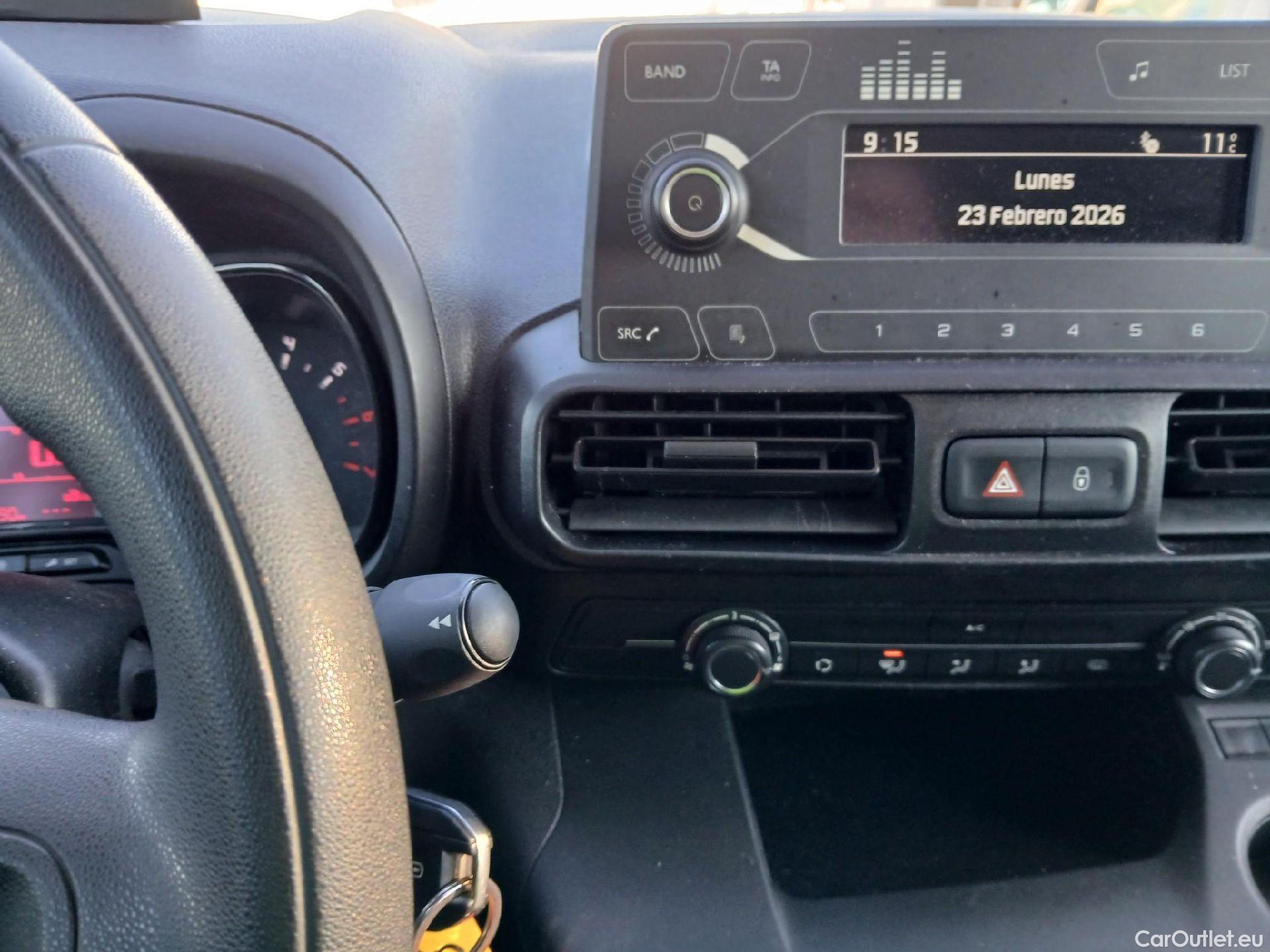  Citroen  Berlingo CITROEN  / 2018 / 3P / furgón derivado de turismo Talla M BlueHDi 100 CONTROL #2