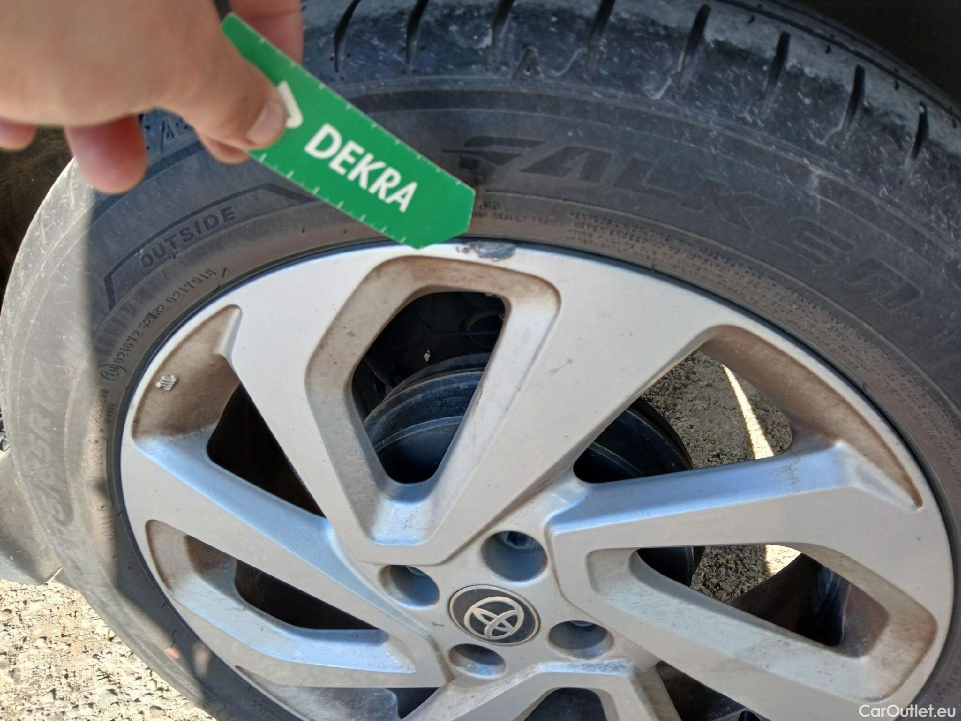  Toyota  Aygo X TOYOTA  Cross / 2022 / 5P / todoterreno 1.0 VVT-I 72CV Play #25