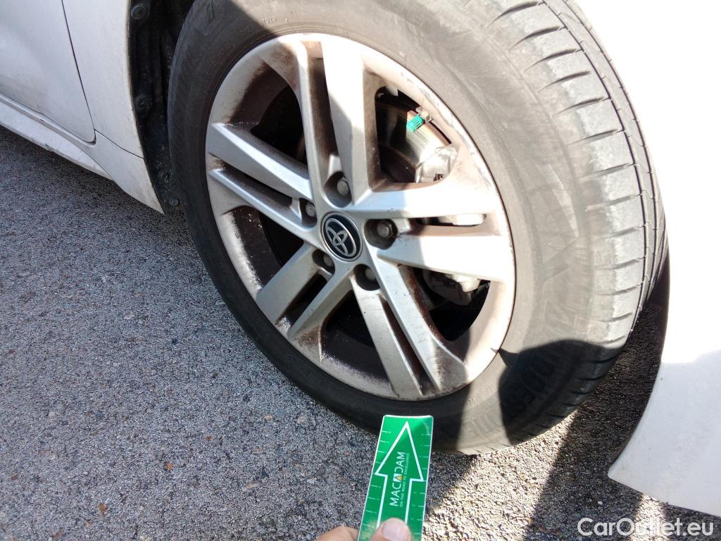  Toyota  Corolla TOYOTA  1.8 125H ACTIVE TECH E-CVT #34