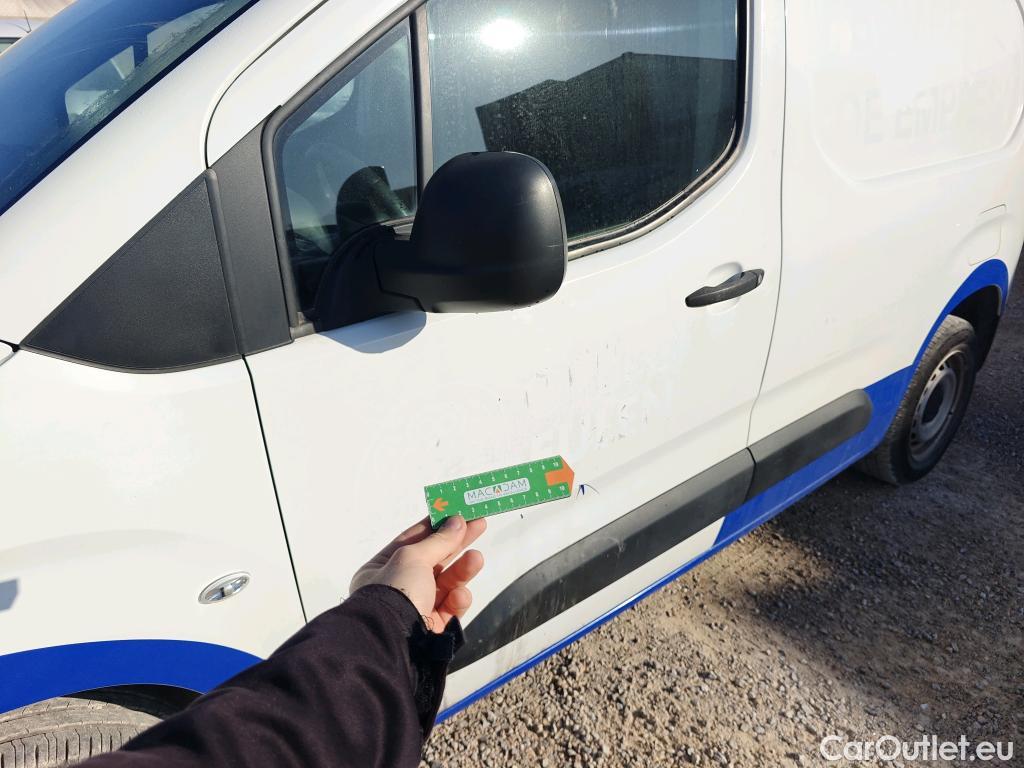  Citroen  Berlingo CITROEN  / 2018 / 3P / furgón derivado de turismo Talla M PureTech 110 CONTROL #30