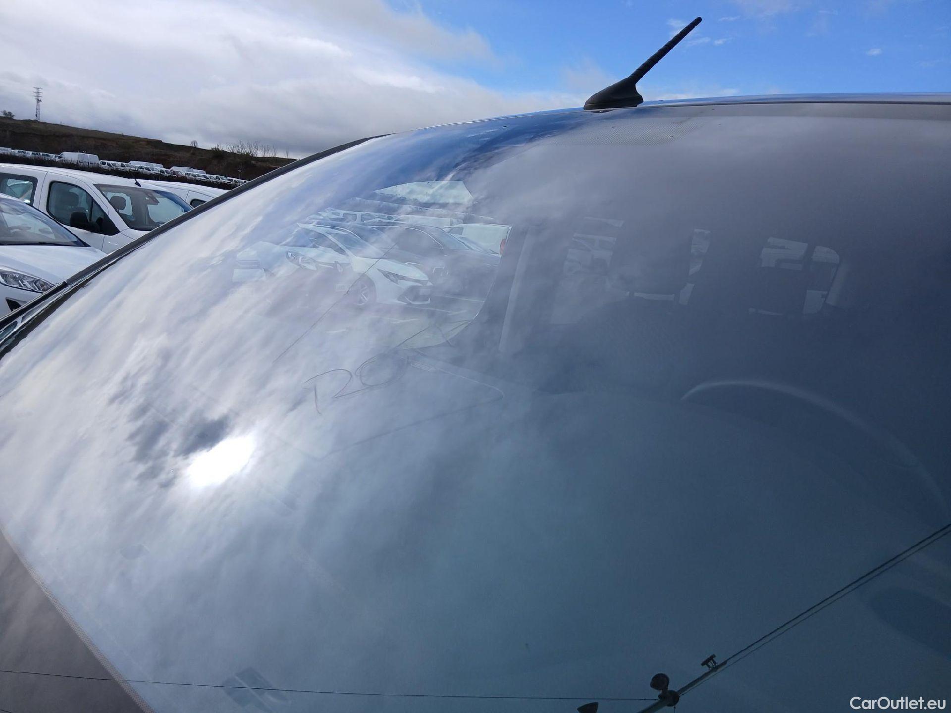  Toyota  Proace TOYOTA  Verso / 2020 / 5P / monovolumen Family 75kWh Advance L2 ELECTRIC #3