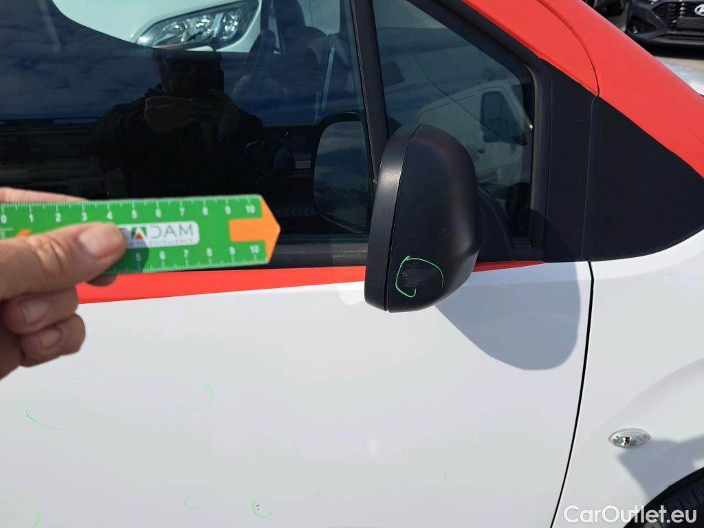  Citroen  Berlingo CITROEN  / 2018 / 4P / furgón derivado de turismo Talla M BlueHDi 130 CLUB #45