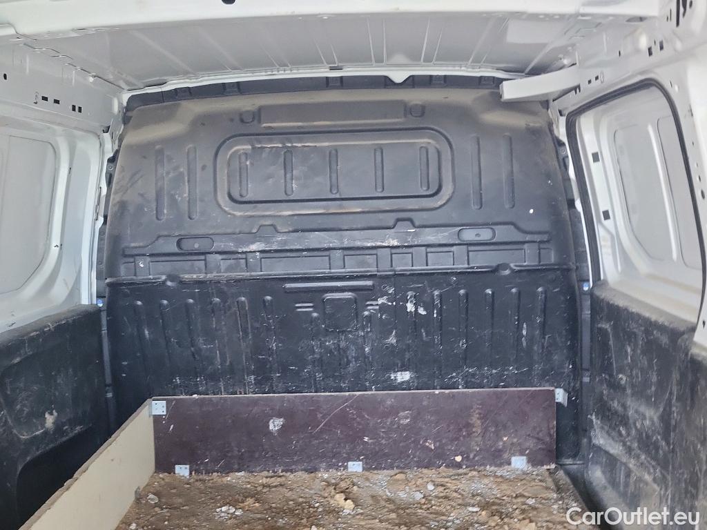  Citroen  Berlingo CITROEN  / 2018 / 4P / furgón derivado de turismo Talla XL BlueHDi 100 CONTROL #10