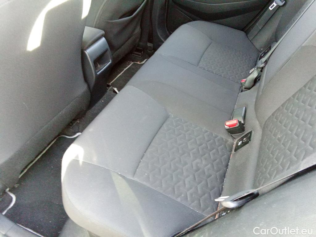  Toyota  Corolla TOYOTA  1.8 125H ACTIVE TECH E-CVT #32