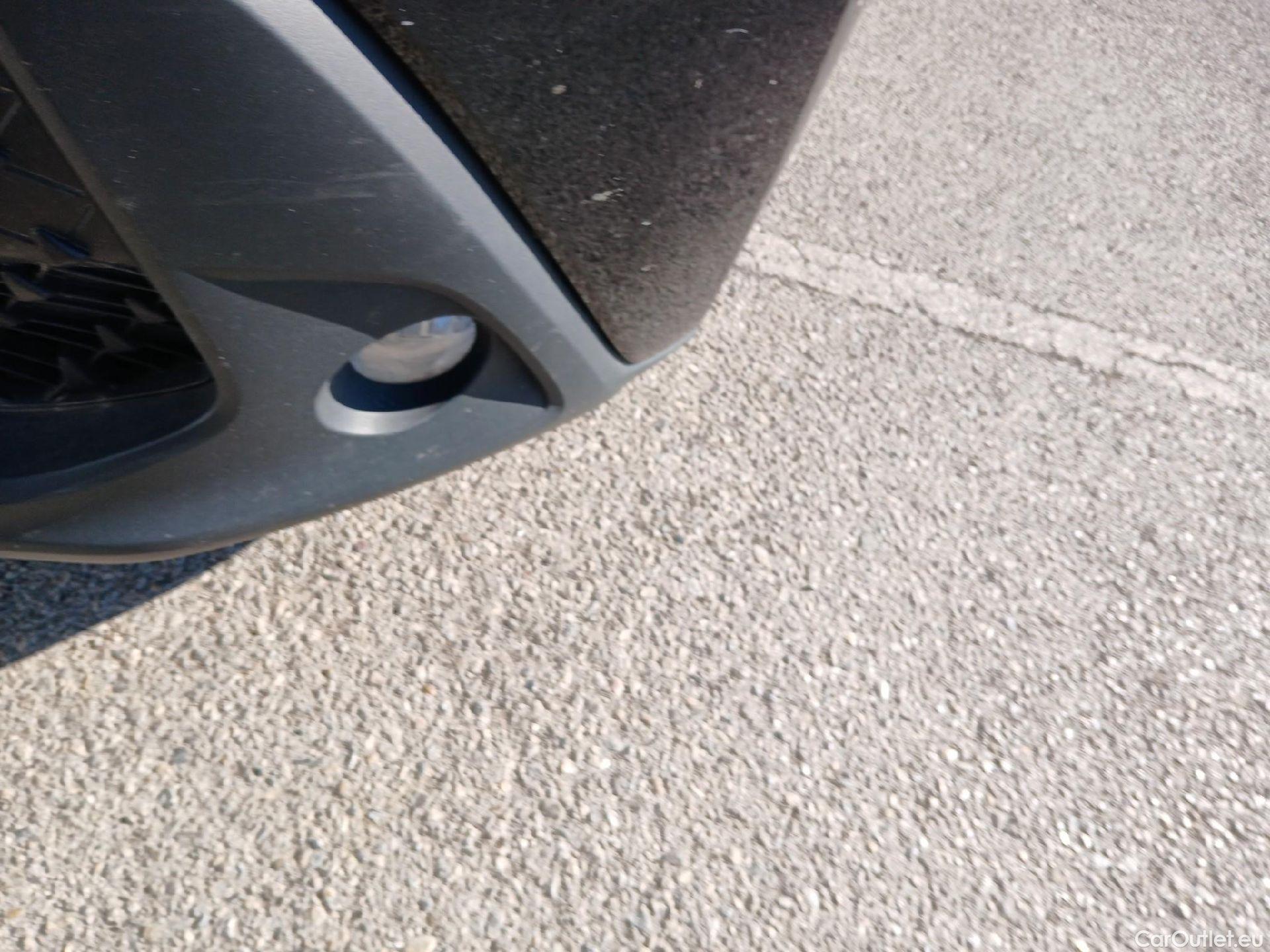  Toyota  Aygo X TOYOTA  Cross / 2022 / 5P / todoterreno 1.0 VVT-I 72CV Play #9