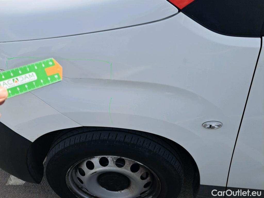  Citroen  Berlingo CITROEN  / 2018 / 4P / furgón derivado de turismo Talla M BlueHDi 130 CLUB #8