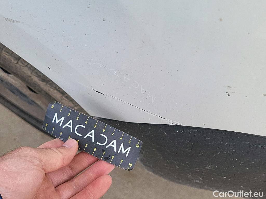  Citroen  Berlingo CITROEN  / 2018 / 4P / furgón derivado de turismo Talla XL BlueHDi 100 CONTROL #17