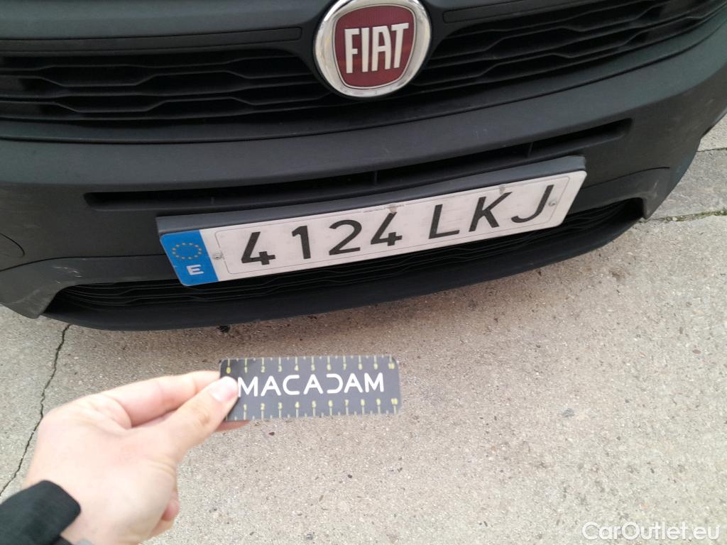  Fiat  Doblo FIAT Doblò Cargo/2015/3P/furgón derivado de turismo Cargo Base Plus 1.4 Tjet 89kW GNC  #47