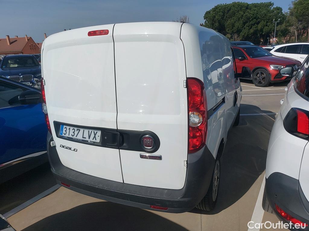  Fiat  Doblo FIAT Doblò Cargo/2015/4P/furgón derivado de turismo Cargo SX 1.6 Mjet 66kW (90CV) (AC) #19
