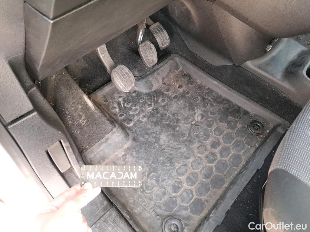  Opel  Combo OPEL  / 2018 / 3P / furgón derivado de turismo 1.5 TD S/S 75kW (100CV) Express L H1 650 #46