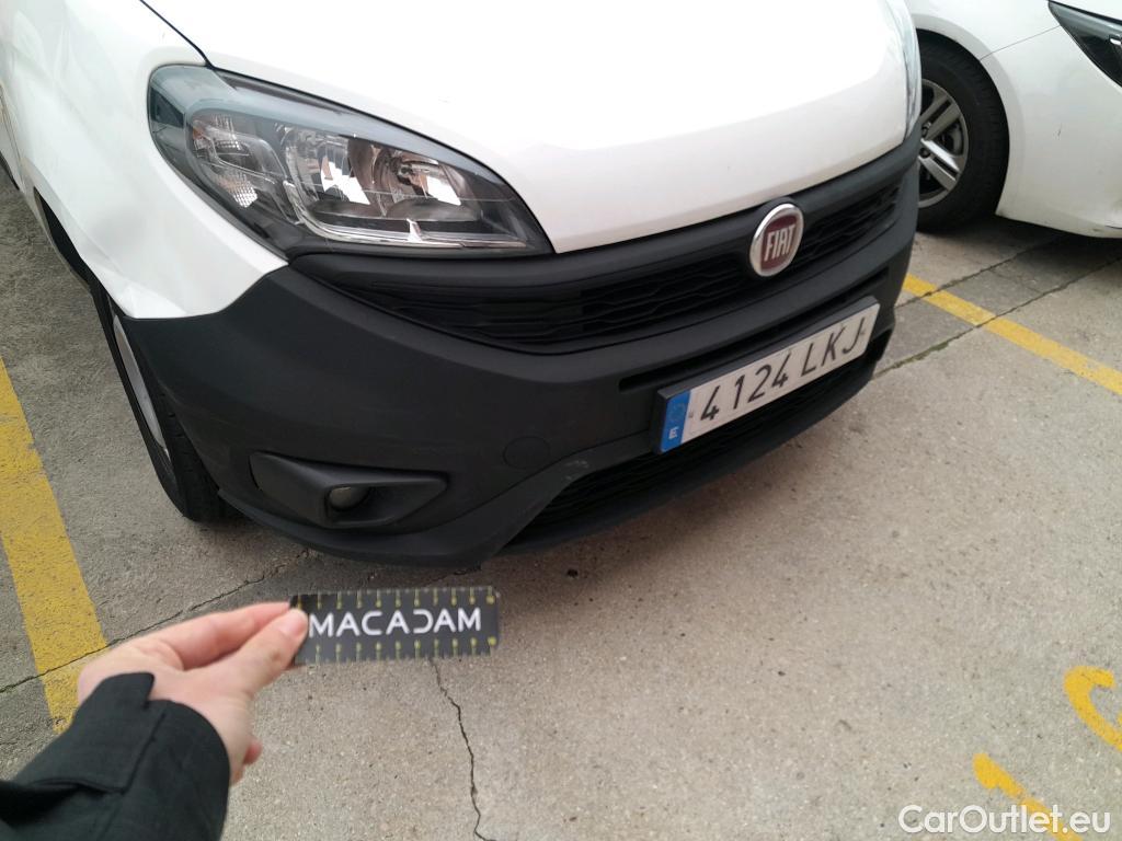  Fiat  Doblo FIAT Doblò Cargo/2015/3P/furgón derivado de turismo Cargo Base Plus 1.4 Tjet 89kW GNC  #37