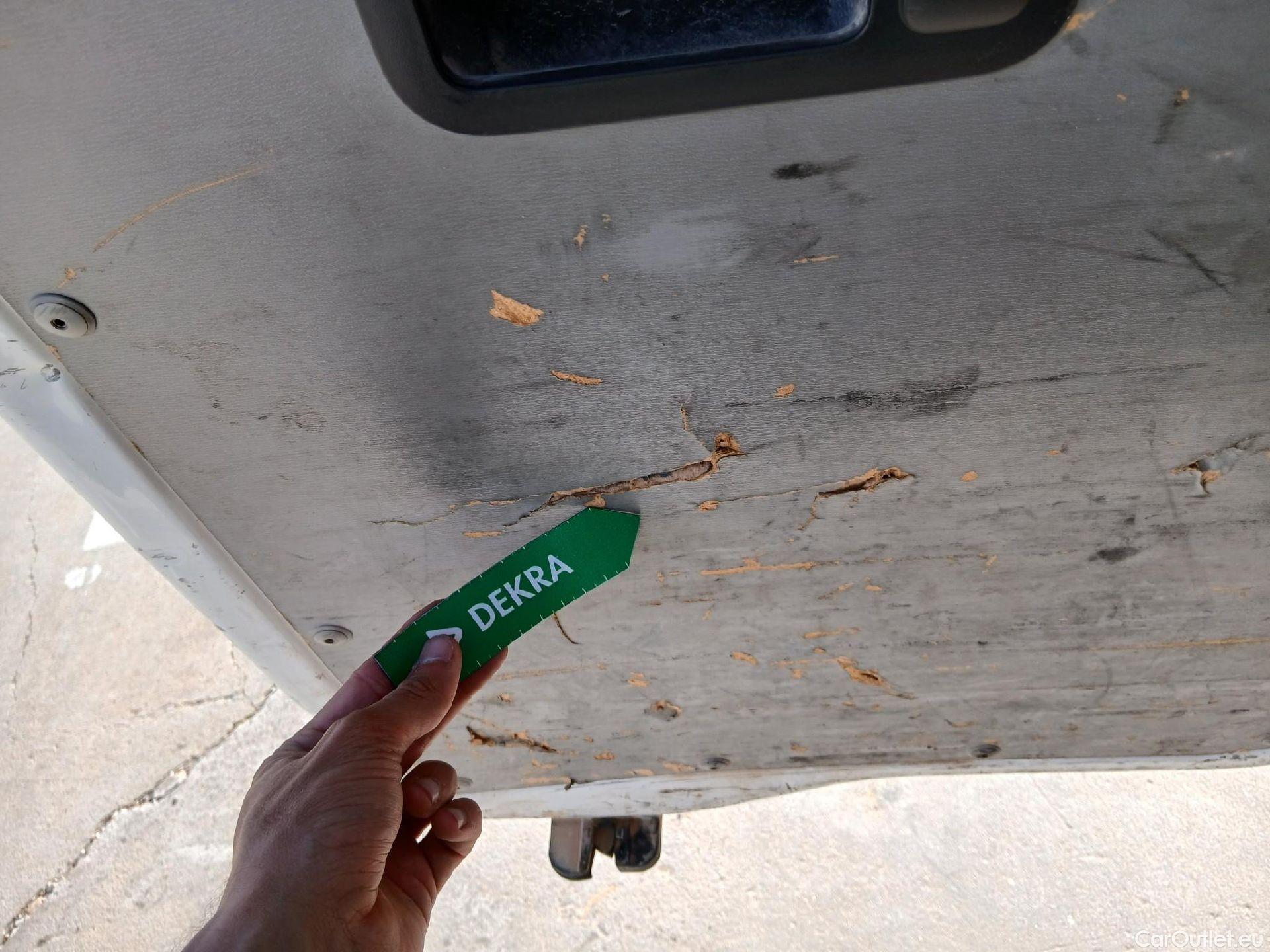  Volkswagen  Transporter VOLKSWAGEN  / 2015 / 4P / furgón Furgón Corto TN 2.0 TDI 110kW BMT 4Mot #37