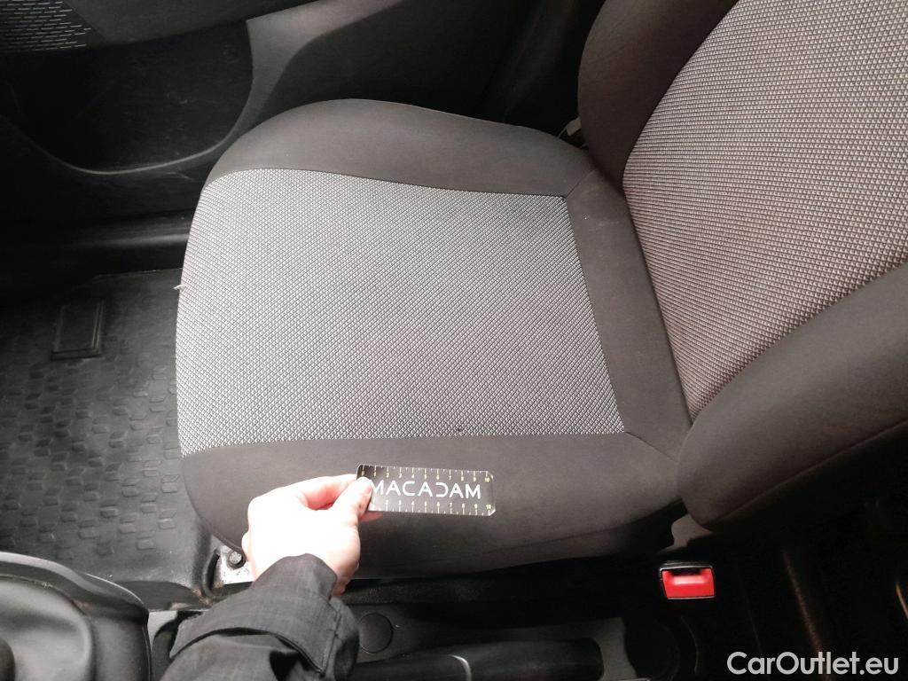  Fiat  Doblo FIAT Doblò Cargo/2015/3P/furgón derivado de turismo Cargo Base Plus 1.4 Tjet 89kW GNC  #27