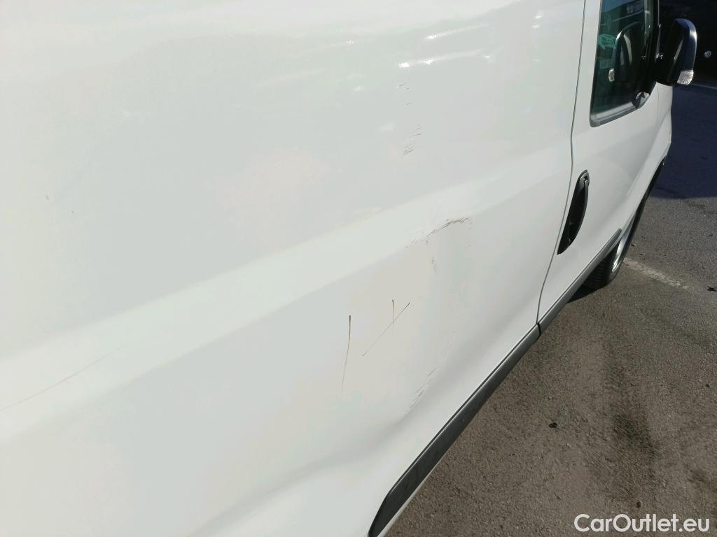  Fiat  Doblo FIAT Doblò Cargo/2015/3P/furgón derivado de turismo Cargo Base 1.6 Mjet 66kW (90CV) #4