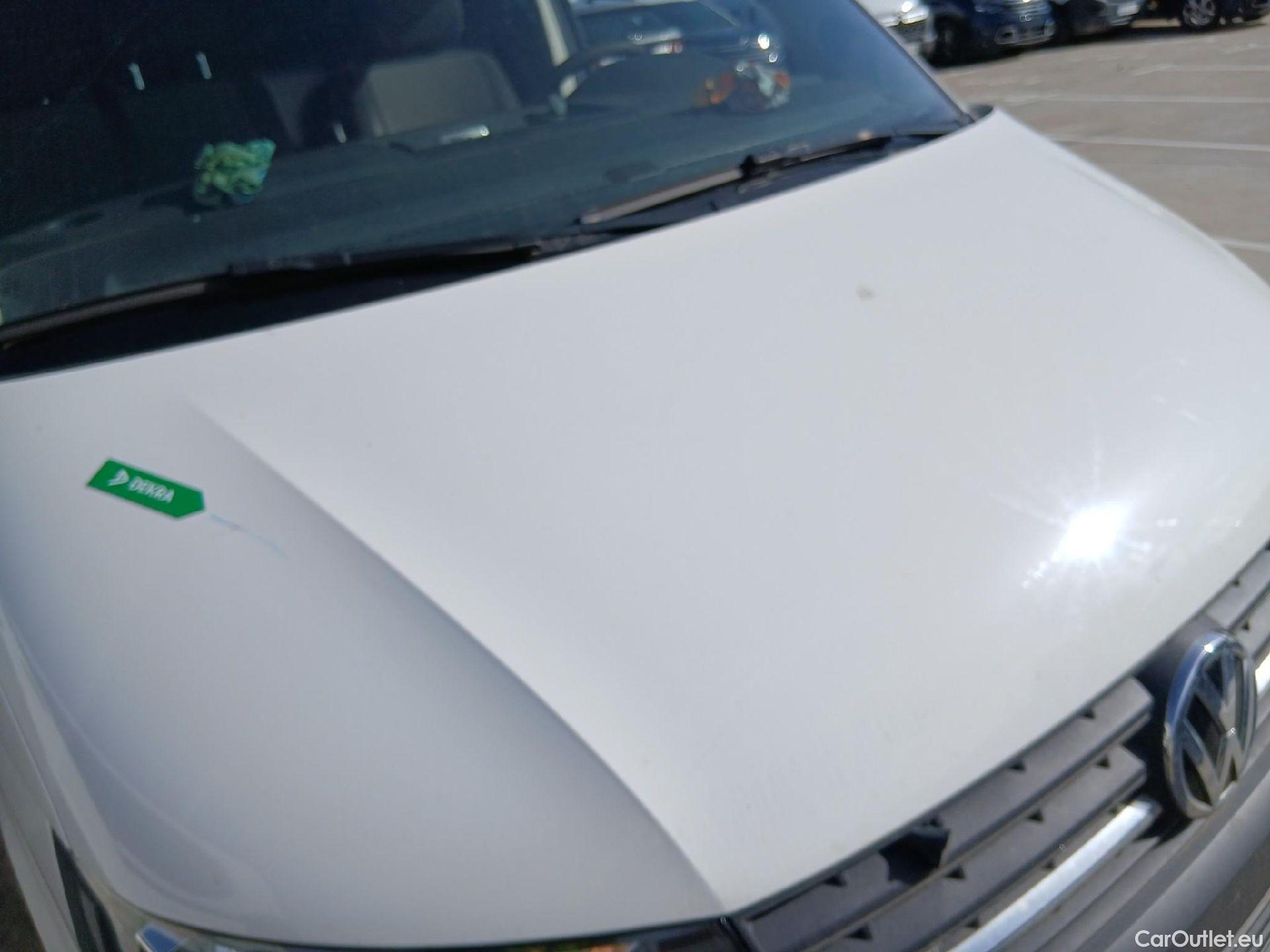  Volkswagen  Transporter VOLKSWAGEN  / 2015 / 4P / furgón Furgón Corto TN 2.0 TDI 110kW BMT 4Mot #13