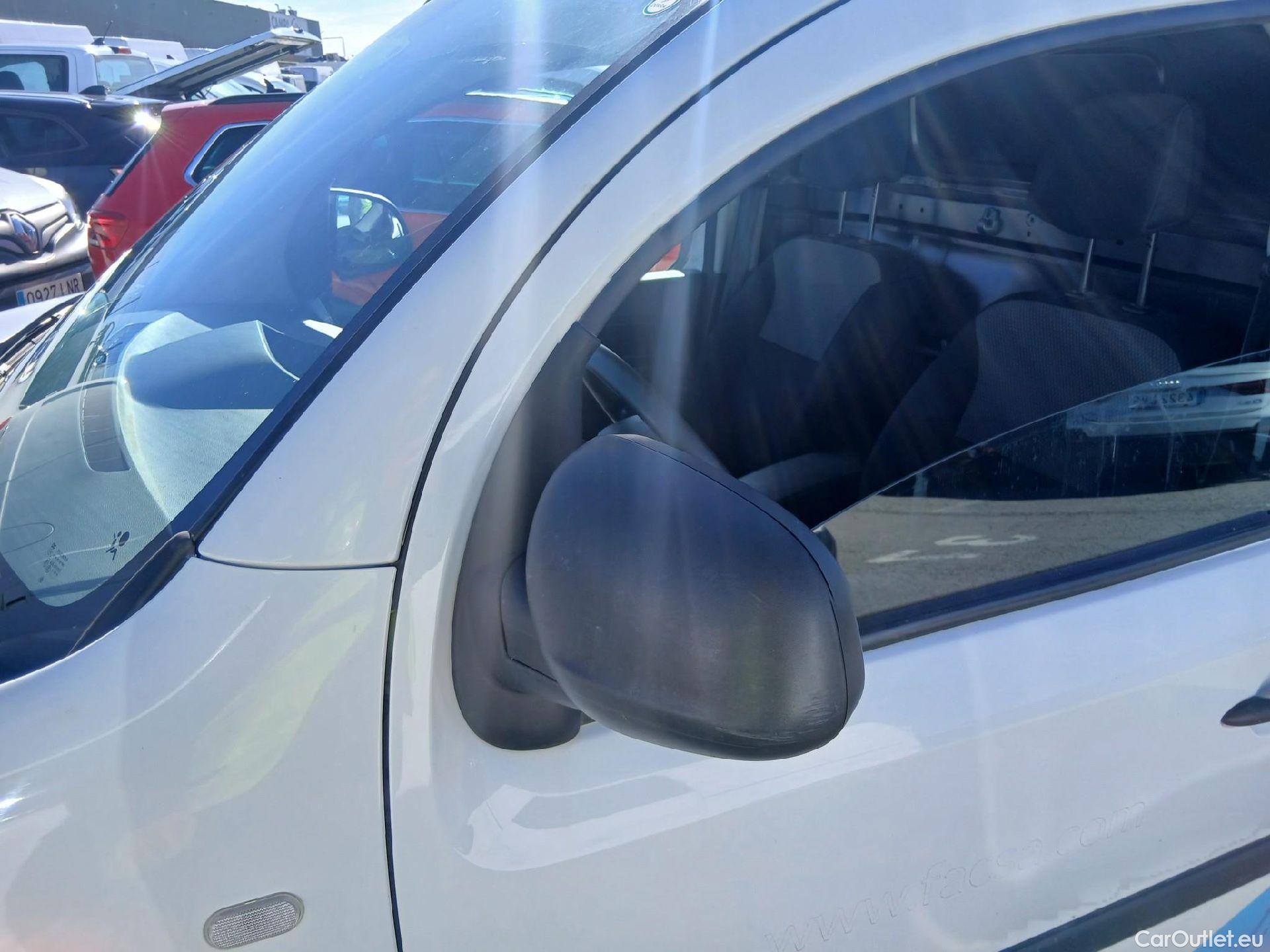  Nissan  NV200 NISSAN NV250 / 2019 / 4P / furgón 2pl 1.5dCi 70 kW (95CV) L1H1 ÓPTIMA #5