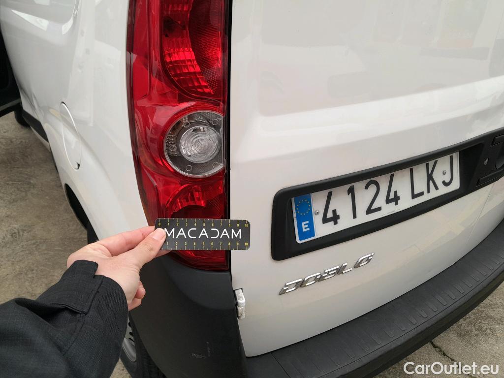  Fiat  Doblo FIAT Doblò Cargo/2015/3P/furgón derivado de turismo Cargo Base Plus 1.4 Tjet 89kW GNC  #14