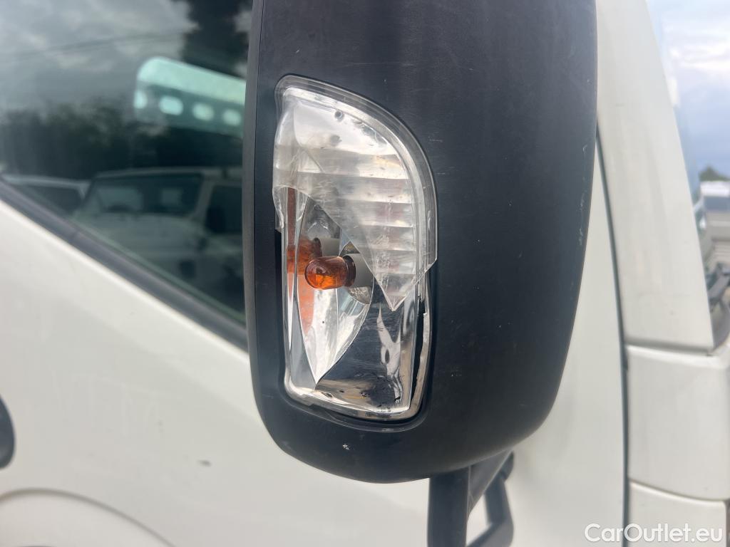  Nissan  NV400 NISSAN NT400 / 2014 / 2P / pick-up de lados abatibles 35.13/2 Básico CAL Cabina Abatible Media #35