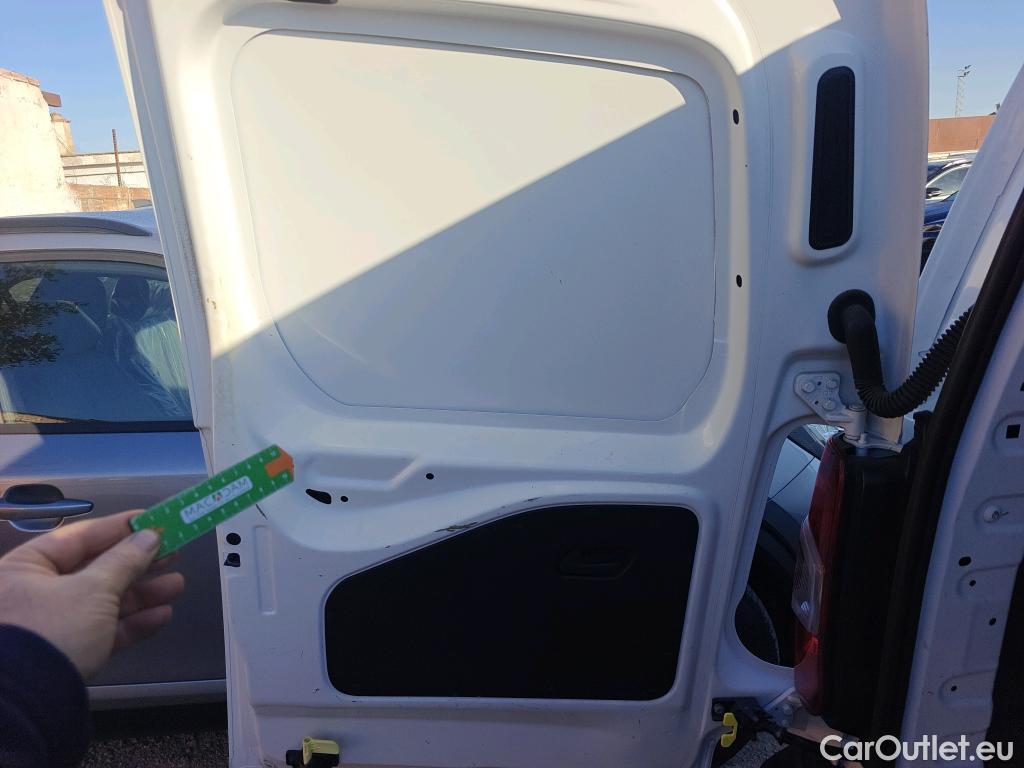  Opel  Combo OPEL  / 2018 / 3P / furgón derivado de turismo 1.5 TD 75kW (100CV) Express L H1 650kg (AC) #4