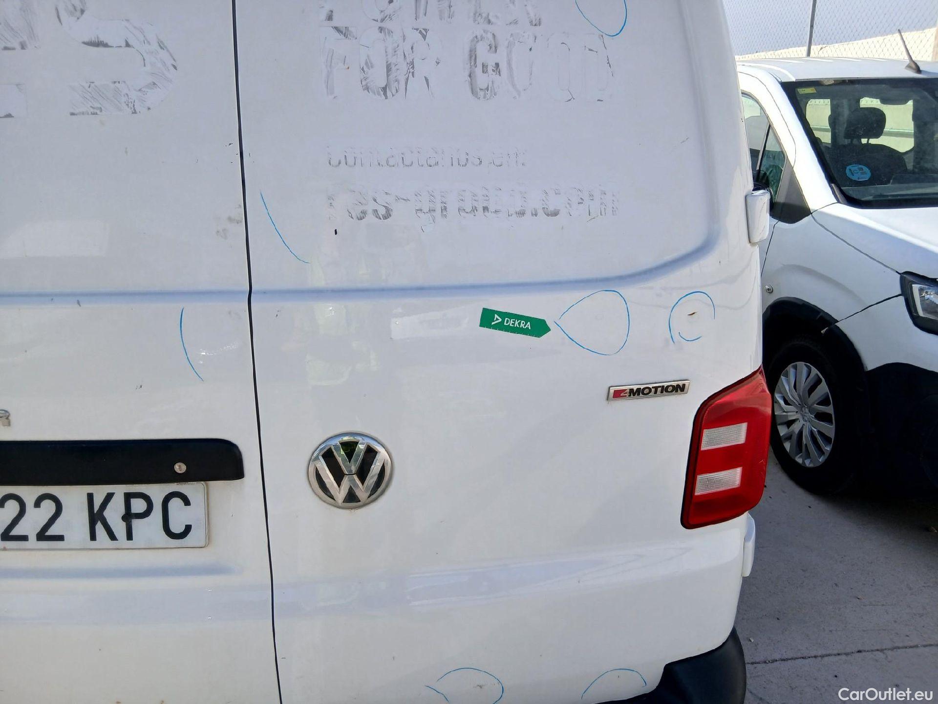  Volkswagen  Transporter VOLKSWAGEN  / 2015 / 4P / furgón Furgón Corto TN 2.0 TDI 110kW BMT 4Mot #34