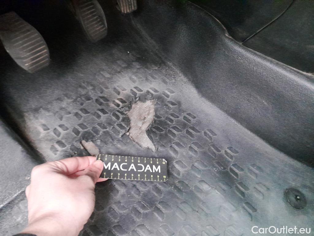  Fiat  Doblo FIAT Doblò Cargo/2015/3P/furgón derivado de turismo Cargo Base Plus 1.4 Tjet 89kW GNC  #7