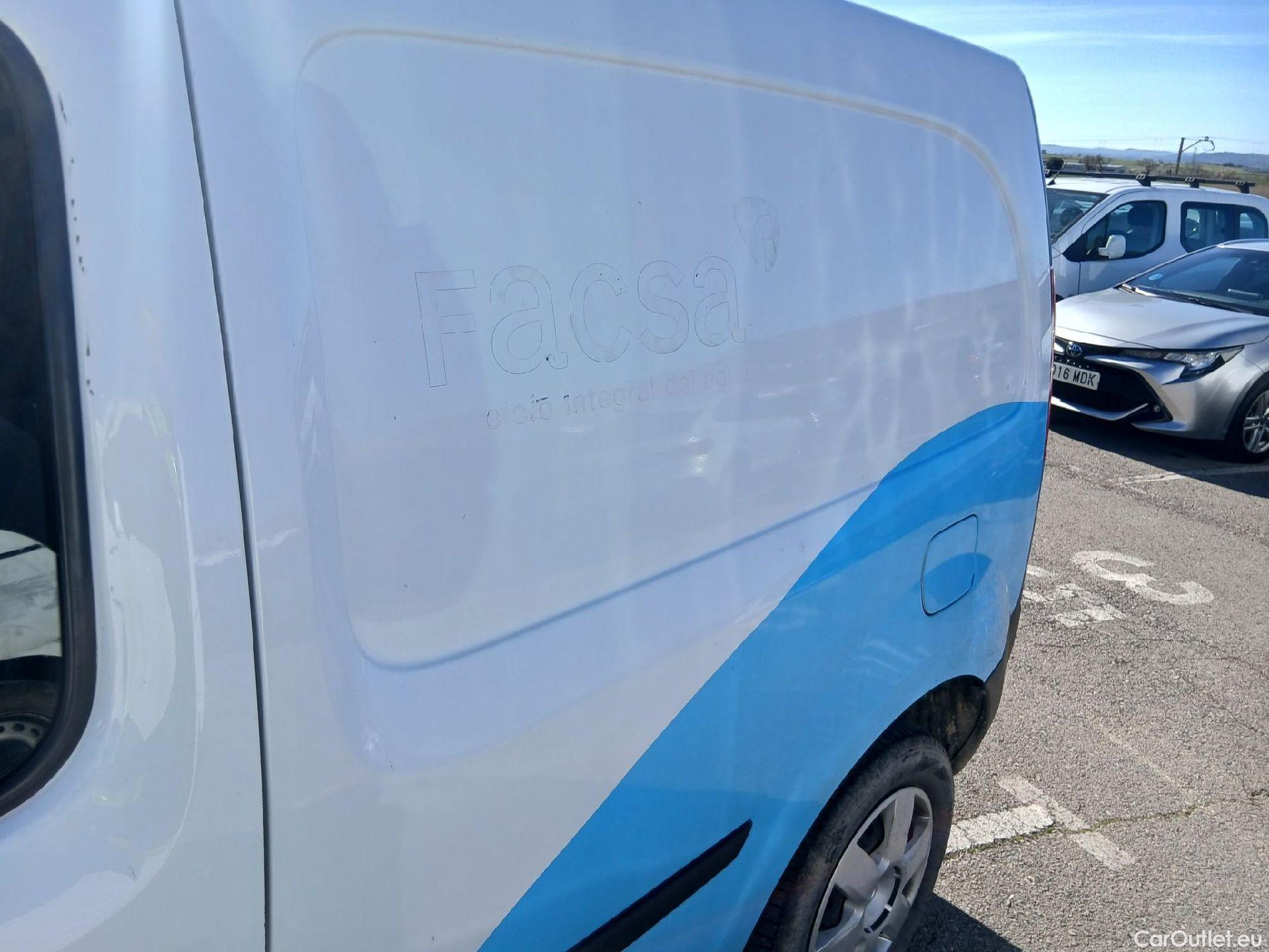  Nissan  NV200 NISSAN NV250 / 2019 / 4P / furgón 2pl 1.5dCi 70 kW (95CV) L1H1 ÓPTIMA #7