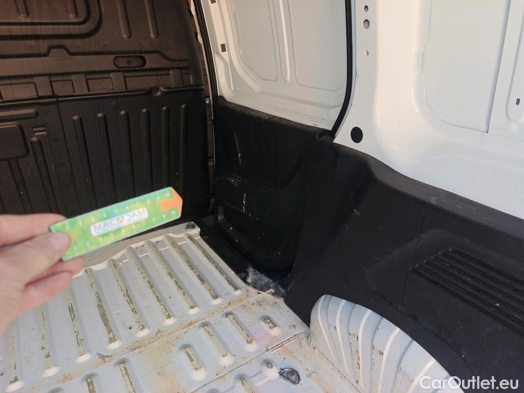  Opel  Combo OPEL  / 2018 / 3P / furgón derivado de turismo 1.5 TD 75kW (100CV) Express L H1 650kg (AC) #21