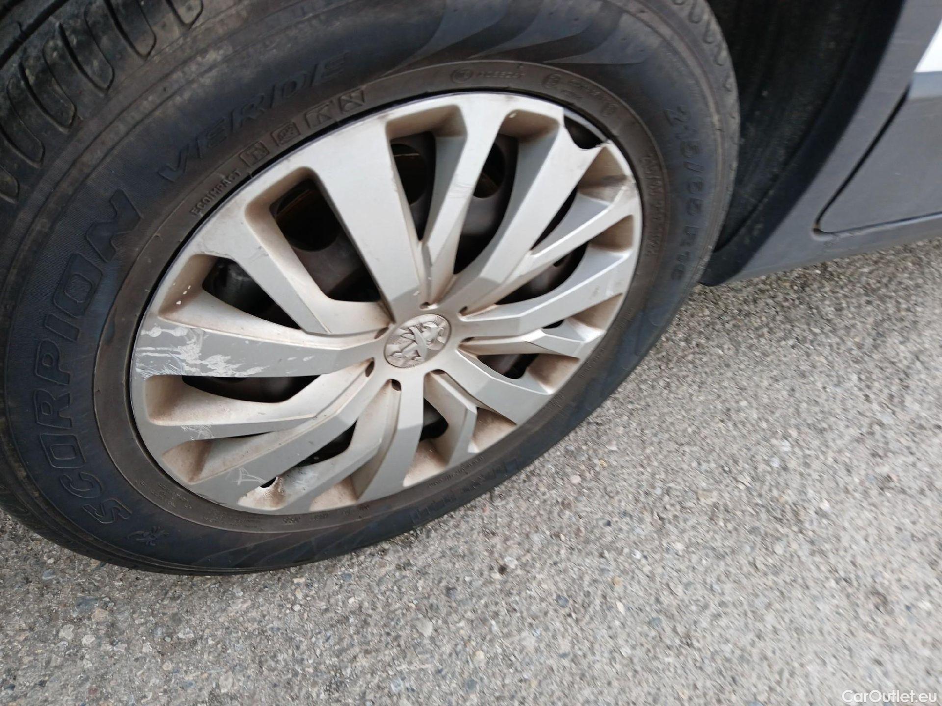  Peugeot  RIFTER PEUGEOT  / 2018 / 4P / combi Active Standard BlueHDi 73kW (IND) (CX2) #65