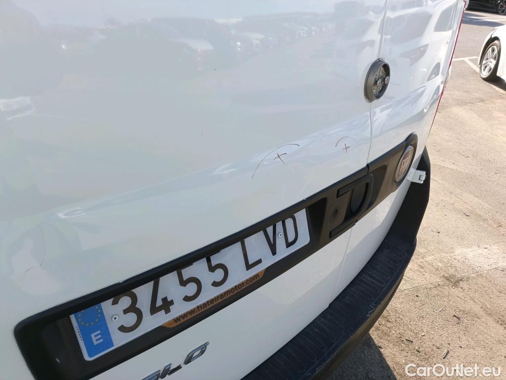  Fiat  Doblo FIAT Doblò Cargo/2015/3P/furgón derivado de turismo Cargo Base 1.6 Mjet 66kW (90CV) #10