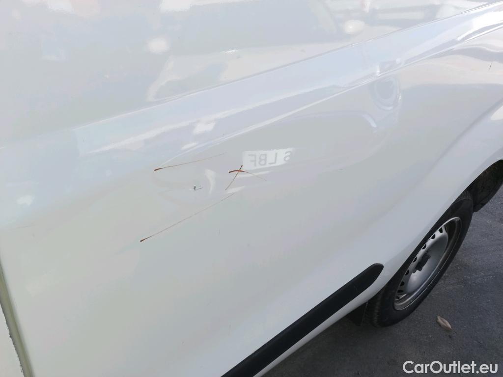  Fiat  Doblo FIAT Doblò Cargo/2015/3P/furgón derivado de turismo Cargo Base 1.6 Mjet 66kW (90CV) #5