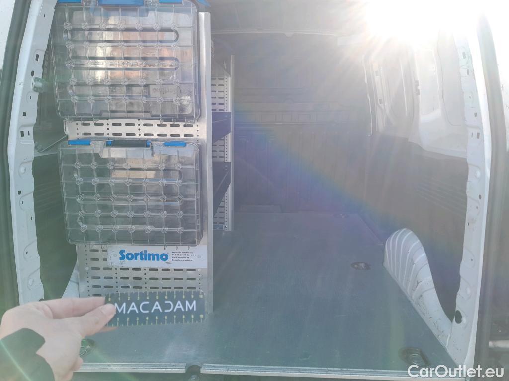  Opel  Combo OPEL  / 2018 / 3P / furgón derivado de turismo 1.5 TD S/S 75kW (100CV) Express L H1 650 #28