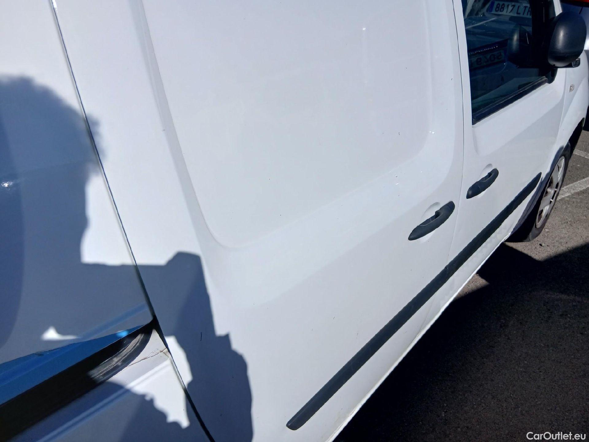  Nissan  NV200 NISSAN NV250 / 2019 / 4P / furgón 2pl 1.5dCi 70 kW (95CV) L1H1 ÓPTIMA #20