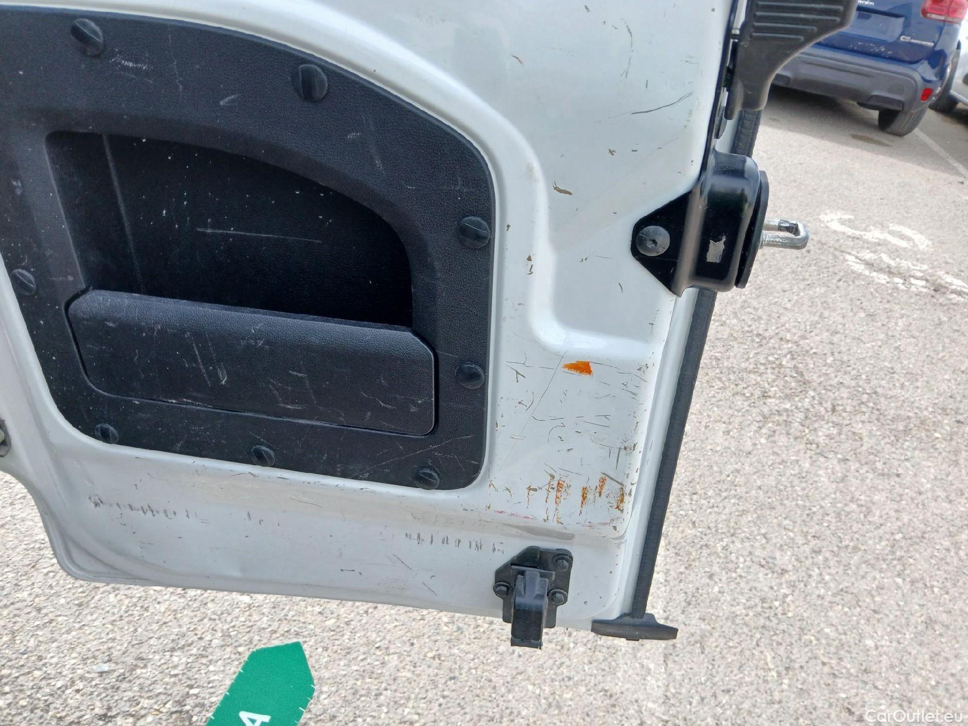  Peugeot  RIFTER PEUGEOT  / 2018 / 4P / combi Active Standard BlueHDi 73kW (IND) (CX2) #3