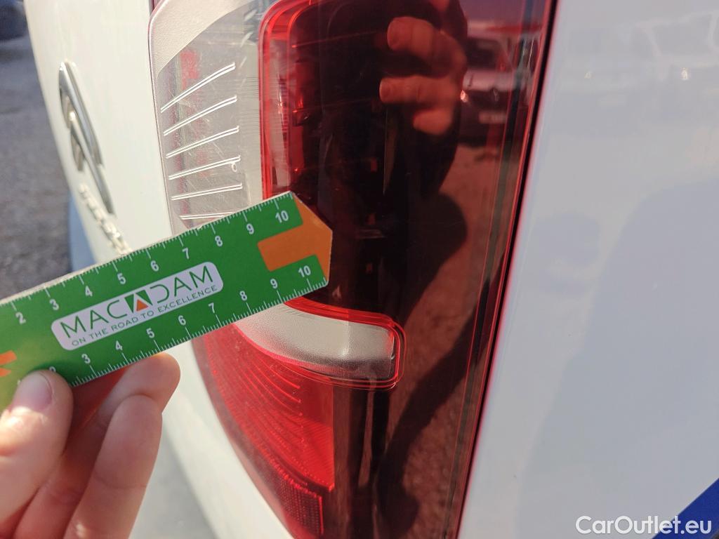  Citroen  Berlingo CITROEN  / 2018 / 3P / furgón derivado de turismo Talla M PureTech 110 CONTROL #77