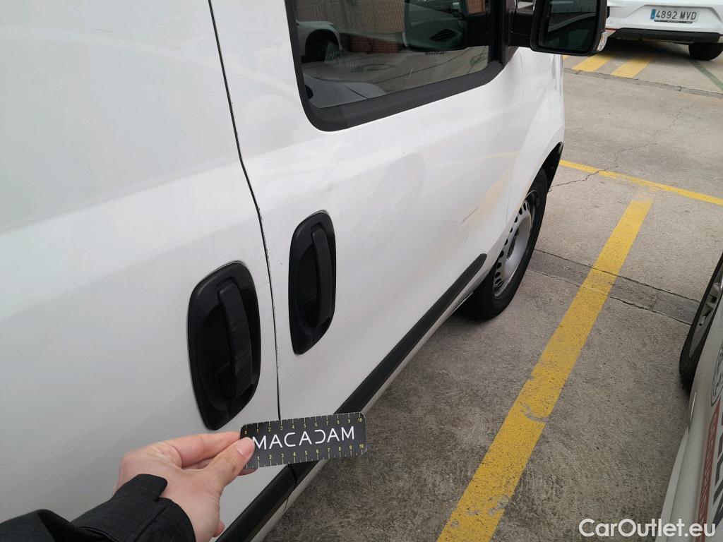 Fiat  Doblo FIAT Doblò Cargo/2015/3P/furgón derivado de turismo Cargo Base Plus 1.4 Tjet 89kW GNC  #20