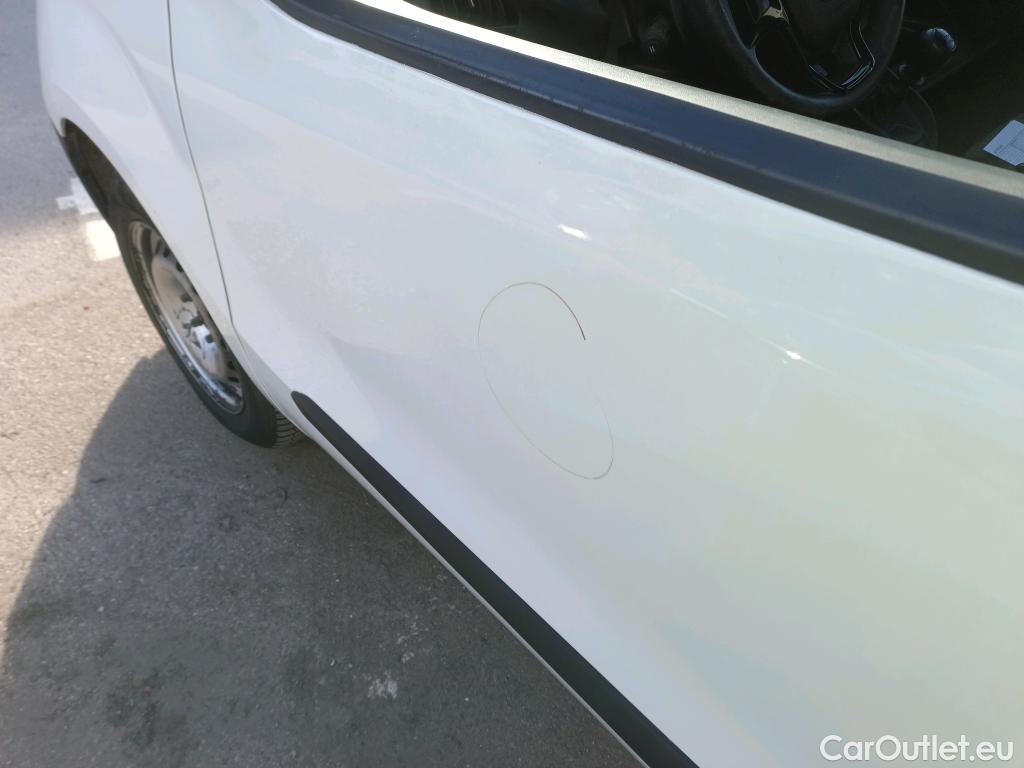  Fiat  Doblo FIAT Doblò Cargo/2015/3P/furgón derivado de turismo Cargo Base 1.6 Mjet 66kW (90CV) #34