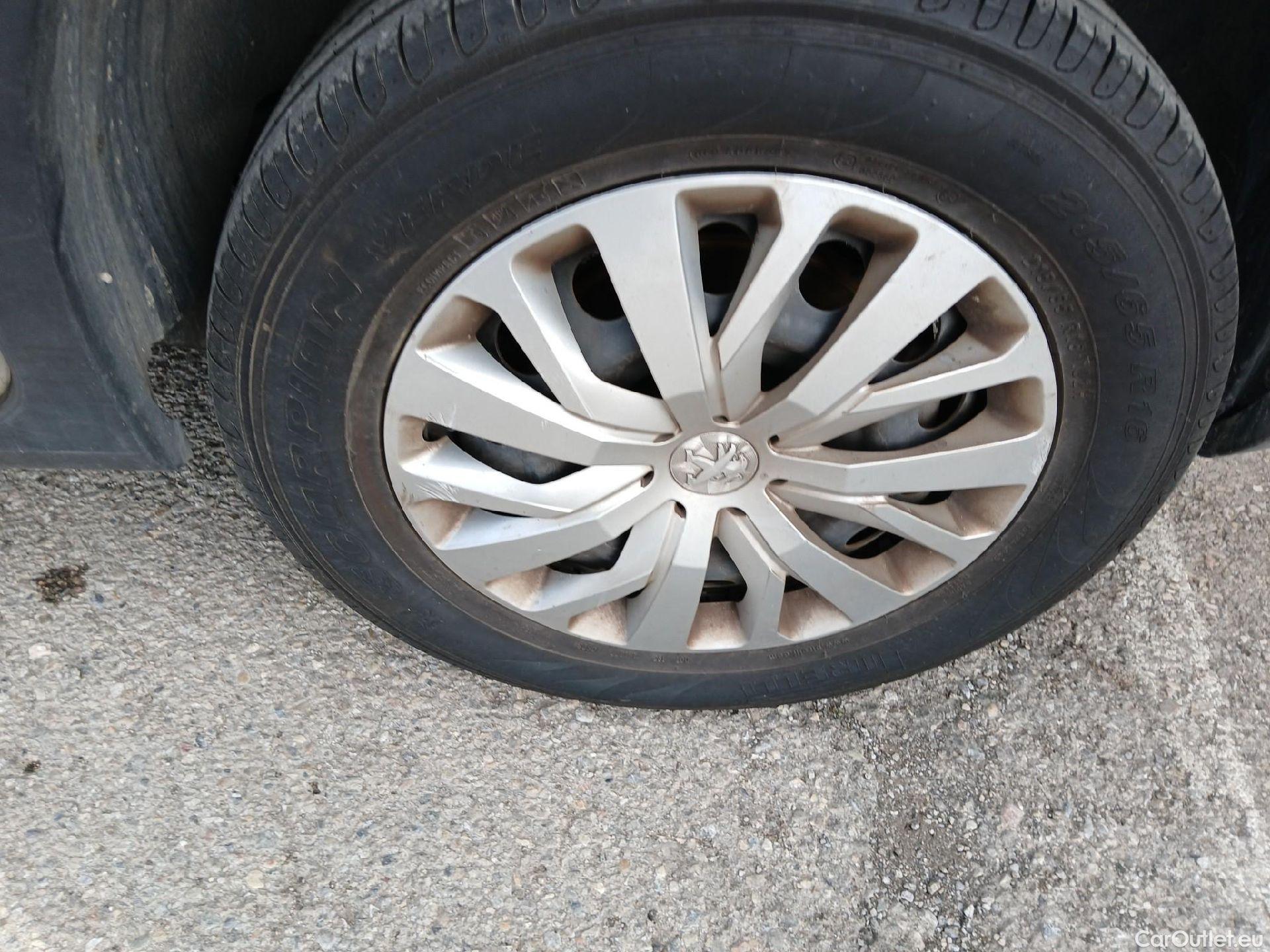  Peugeot  RIFTER PEUGEOT  / 2018 / 4P / combi Active Standard BlueHDi 73kW (IND) (CX2) #47