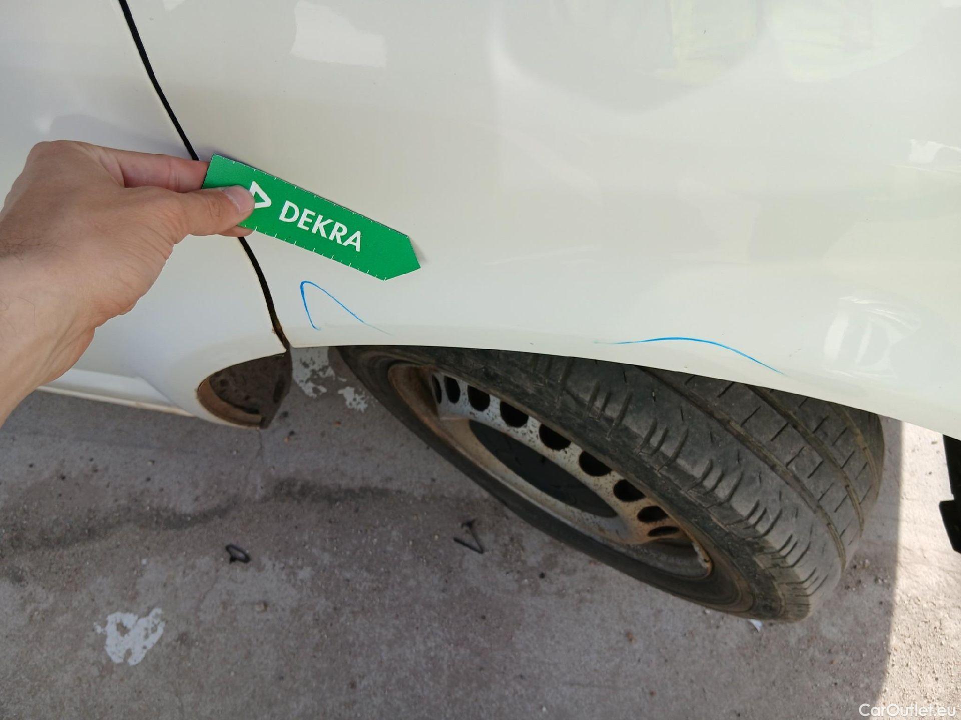  Volkswagen  Transporter VOLKSWAGEN  / 2015 / 4P / furgón Furgón Corto TN 2.0 TDI 110kW BMT 4Mot #59