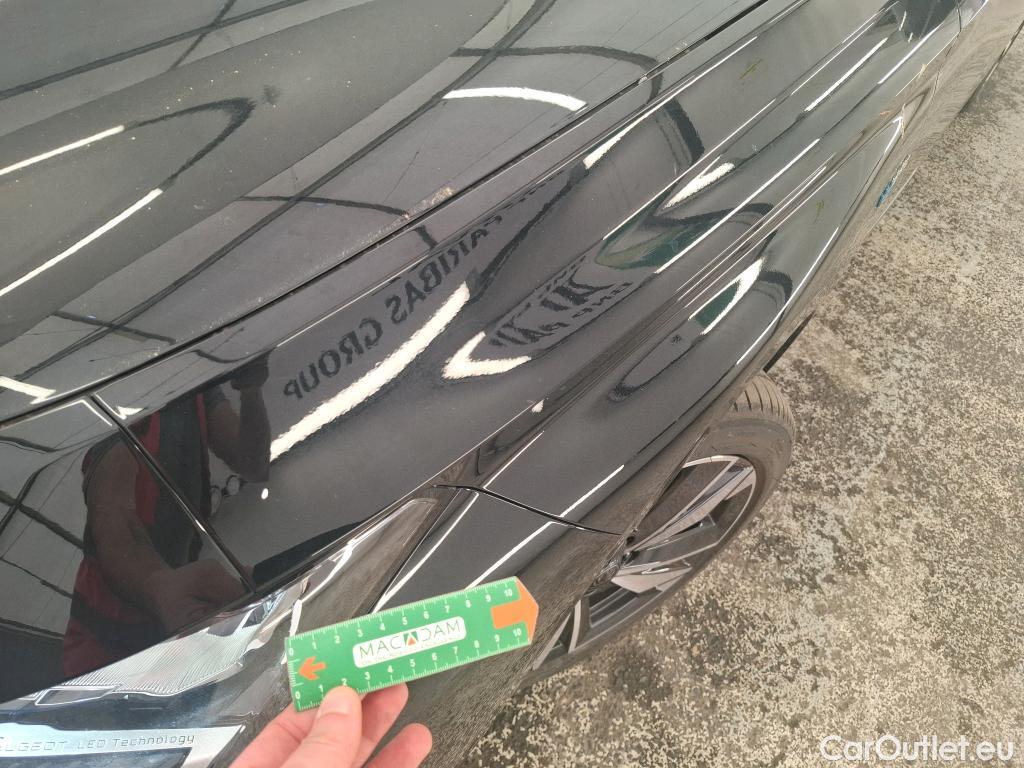  Peugeot  308 PEUGEOT  SW / 2021 / 5P / Break PHEV 180 E-EAT8 ALLURE #7