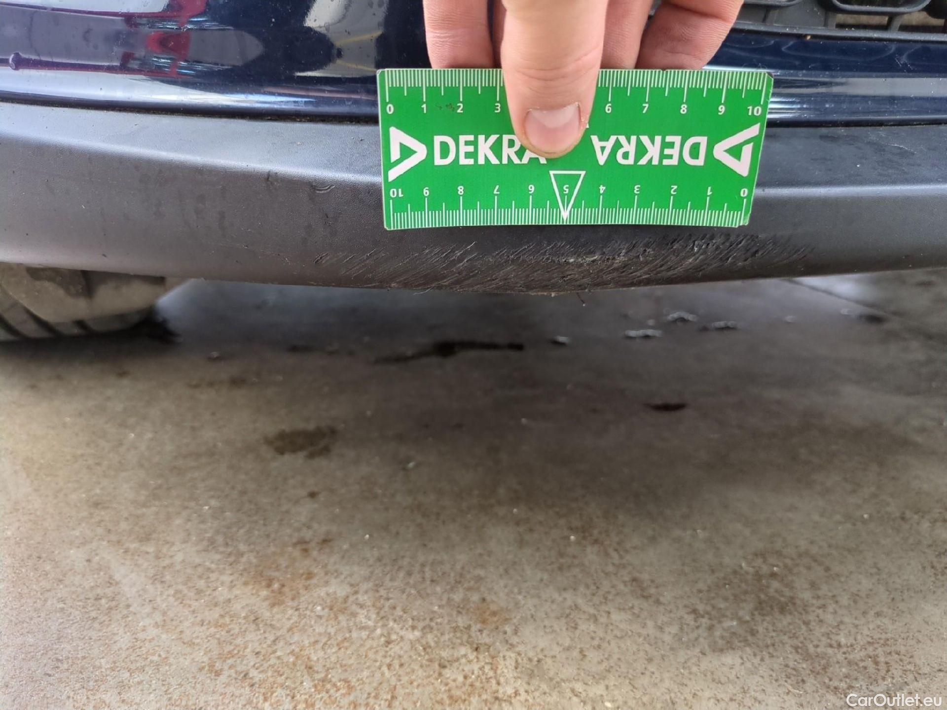  Mini  Cooper MINI Mini 5p Berline  Edition Heddon Street 136 ch #7