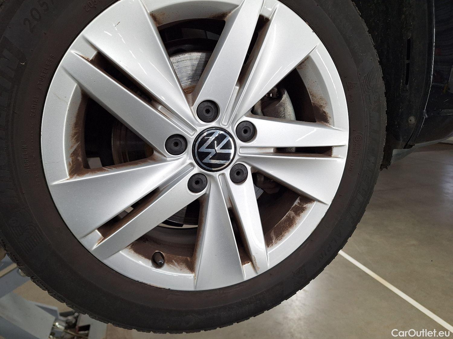  Volkswagen  Golf  VW, VIII '20, Volkswagen VIII 1.0 eTSI 81kW Life DSG 5d #5